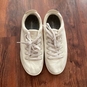 White allbird wool pipers